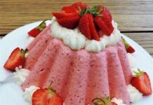 Torta con fragole
