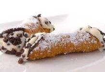 Cannoli Siciliani | friabili fuori cremosi dentro