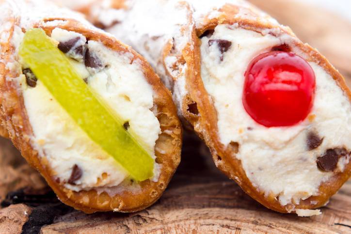 Cannoli siciliani alla ricotta
