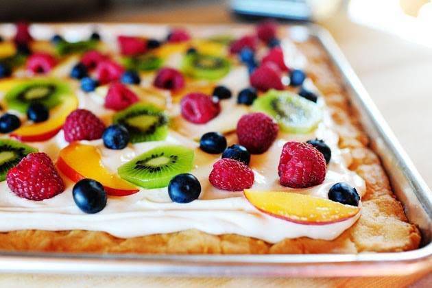 pizza alla frutta