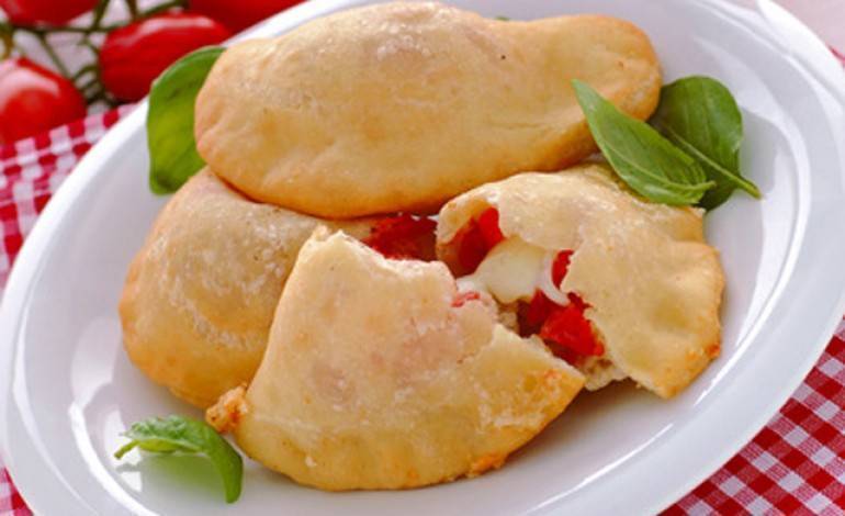 Panzerotti al pomodoro