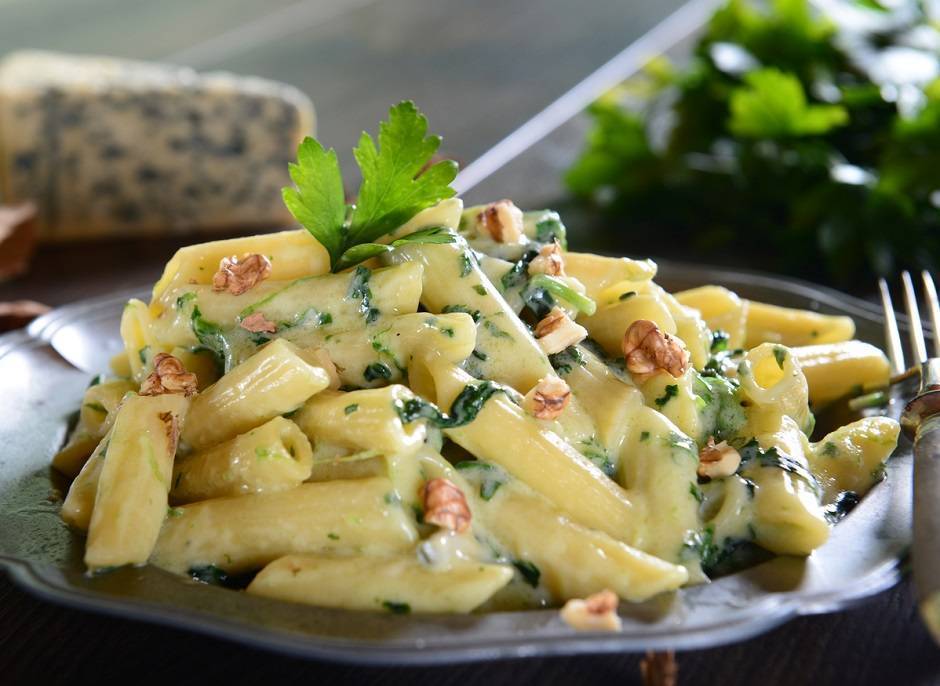 Pasta al gorgonzola e noci