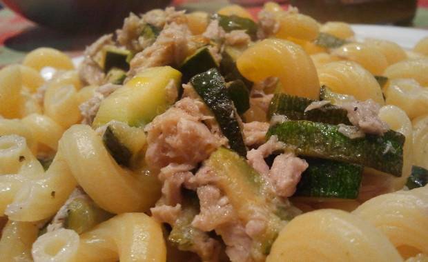 pasta con tonno e zucchine