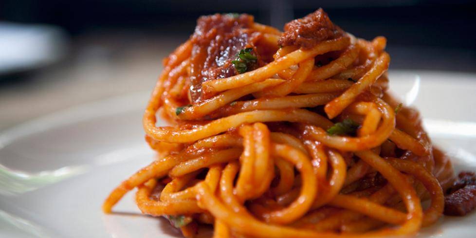 bucatini all'amatriciana