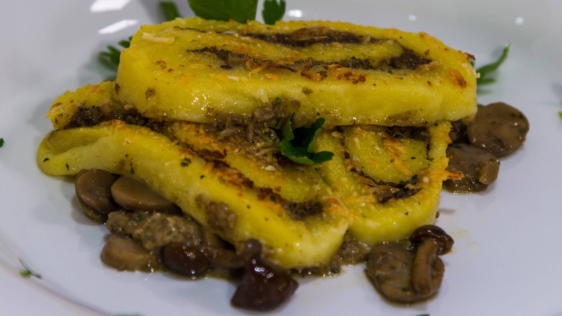 Rotolo di patate con funghi