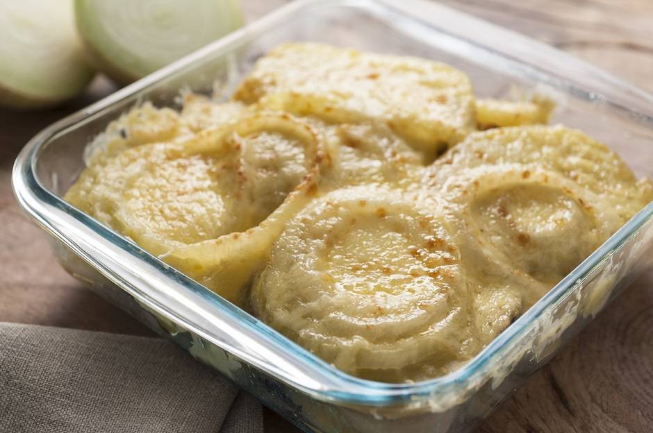 Cipolle gratinate al formaggio