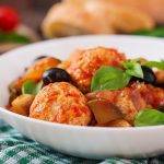 polpette di pollo con peperoni e olive