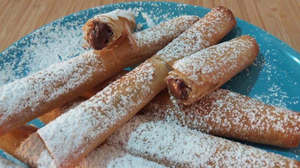 pasta fillo e nutella,sigari dolci