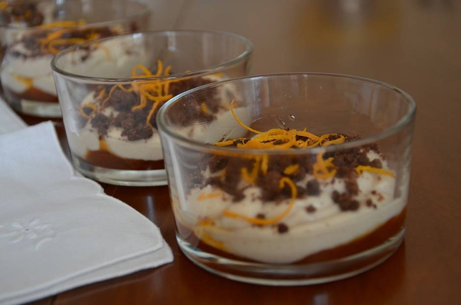 Mousse di castagne con crumble al cacao e marmellata di arance