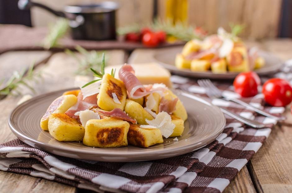 Gnocchi di polenta al prosciutto