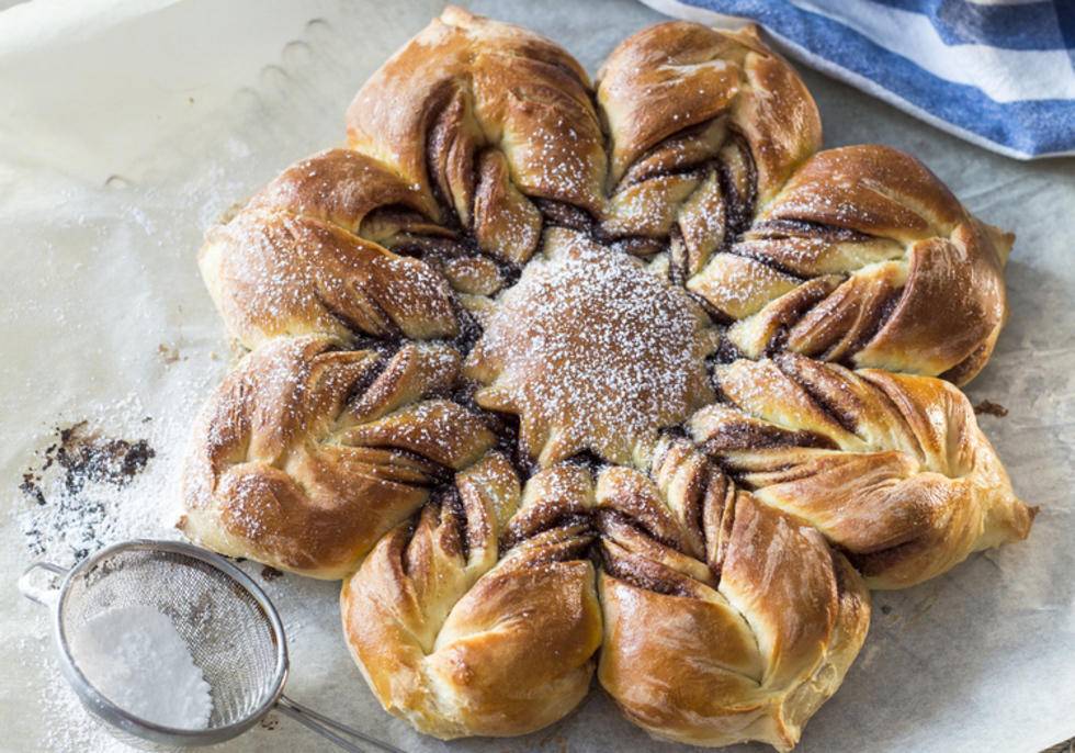 Albero Di Natale Pasta Sfoglia E Nutella.Stella Di Pasta Sfoglia Con Nutella Ricettasprint It