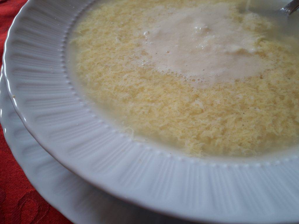 stracciatella in brodo