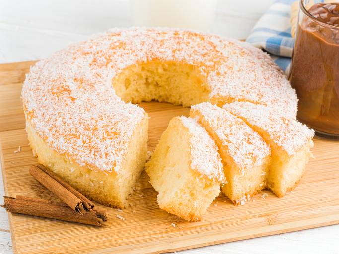 ciambellone al cocco con lo yogurt