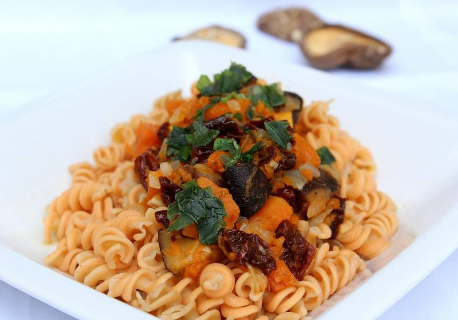 Pasta con crema di zucca e porcini