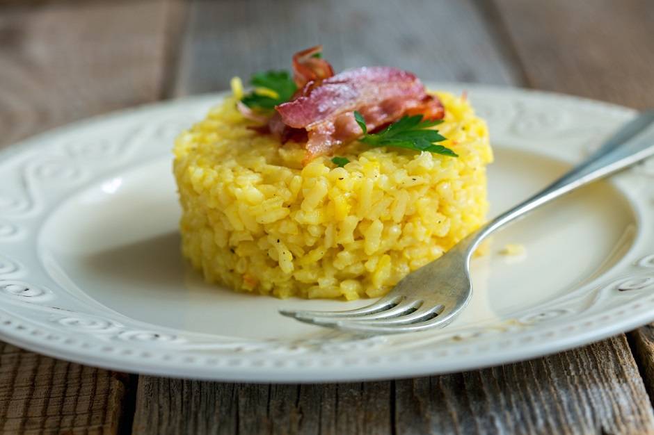 Risotto allo spumante con speck e zafferano
