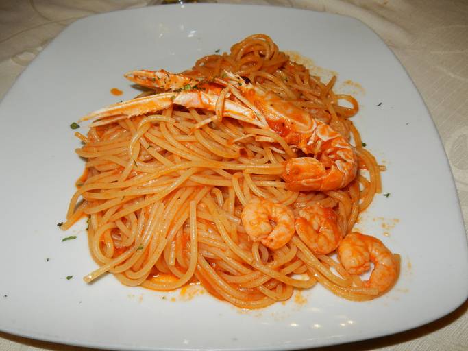 pasta alla crema di scampi e gamberi