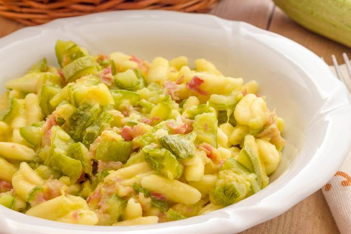 cavatelli con zucchine e pancetta cremosi