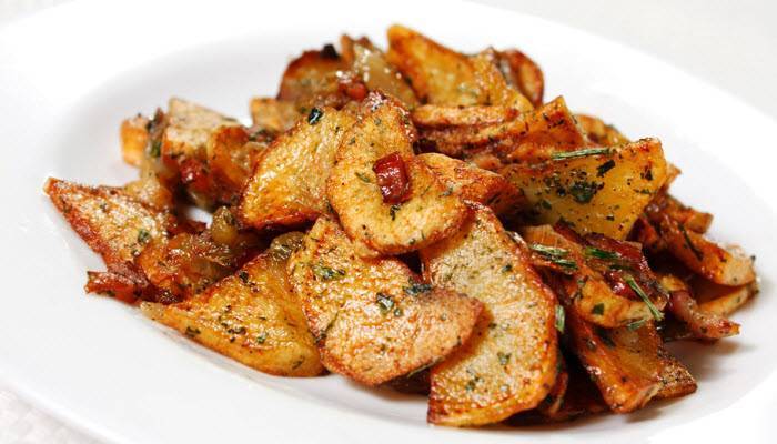 patate chips al forno con erbe aromatiche