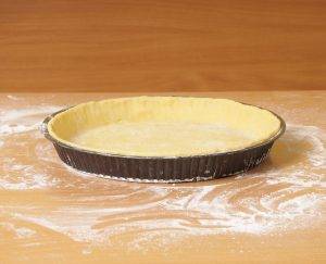 crostata all’olio con confettura di fragole