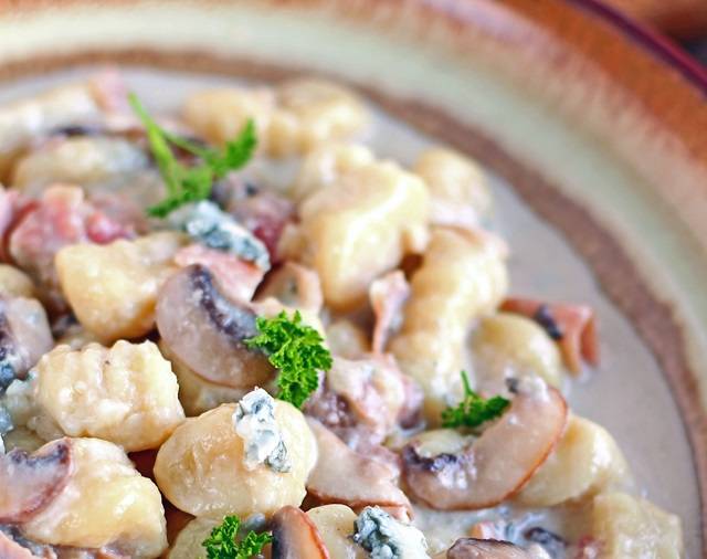 Gnocchi Gorgonzola e Prosciutto