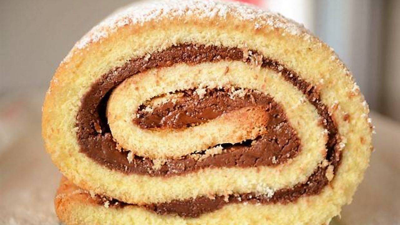Tronchetto Di Natale Mascarpone E Nutella.Ricetta Rotolo Alla Nutella E Mascarpone Facilissima Senza Cottura