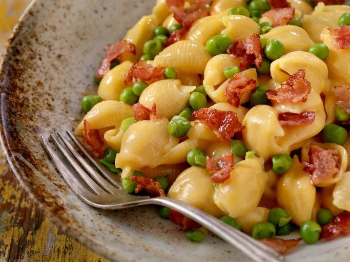 Pasta e Piselli con Guanciale Croccante