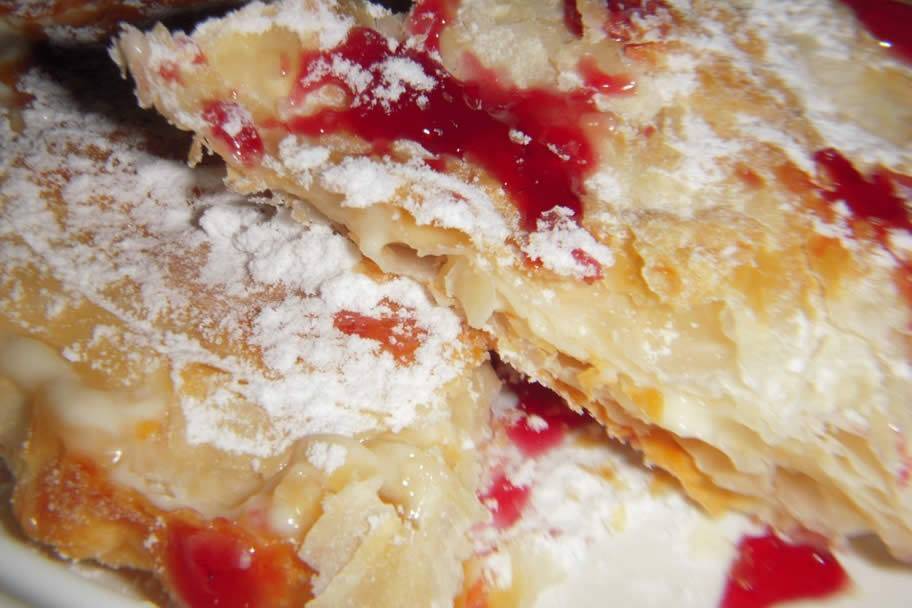 Torta Sfogliata alla Crema e confettura