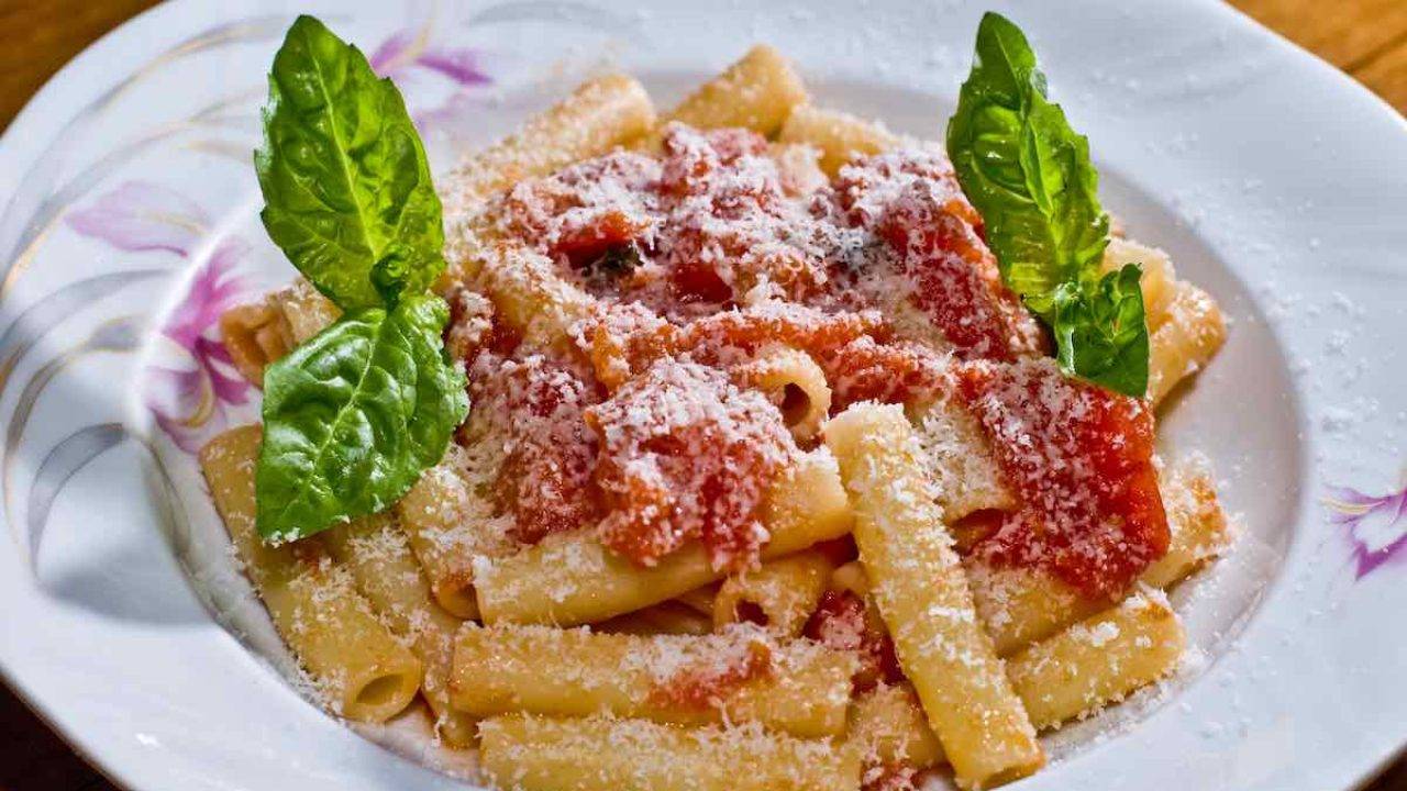 Pasta Allo Scarpariello Primo Piatto Di Filante Bonta Partenopea