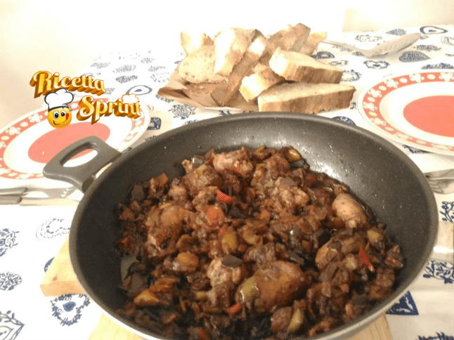 caponata con salsiccia