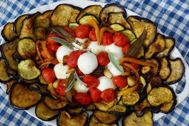 Antipasto di Verdure Miste con Mozzarella di Bufala