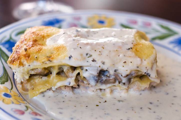 Lasagne con Funghi e Besciamella