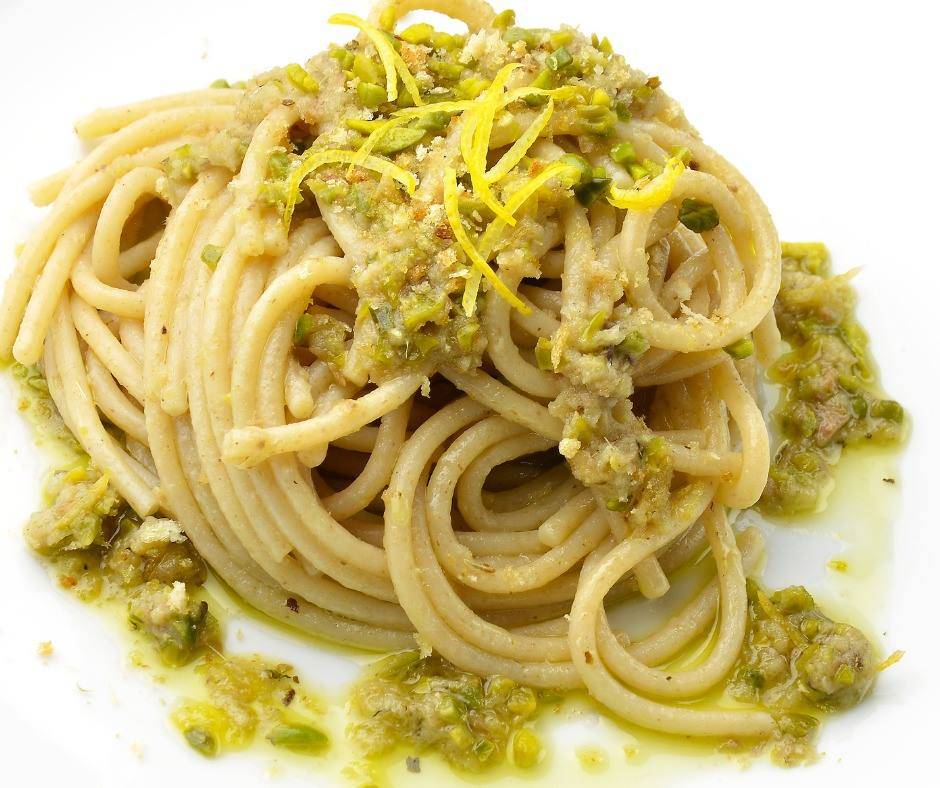 Spaghetti Limone Acciughe e Pistacchi