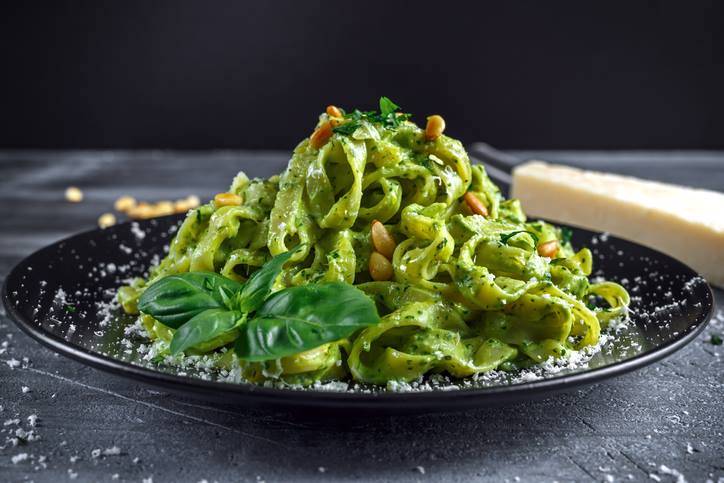 tagliatelle ricotta e pesto