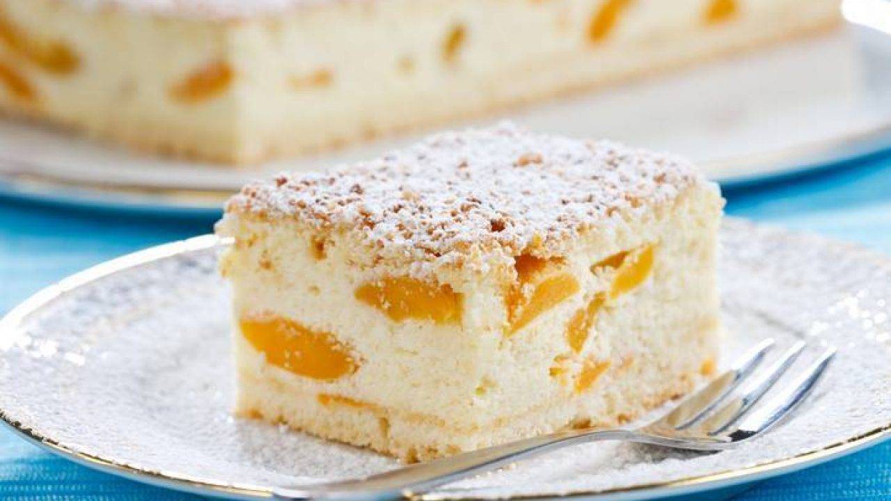 Torta Ricotta E Pesche Delizia Di Stagione Da Mangiare Fresca