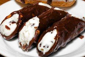 cannoli siciliani al cioccolato