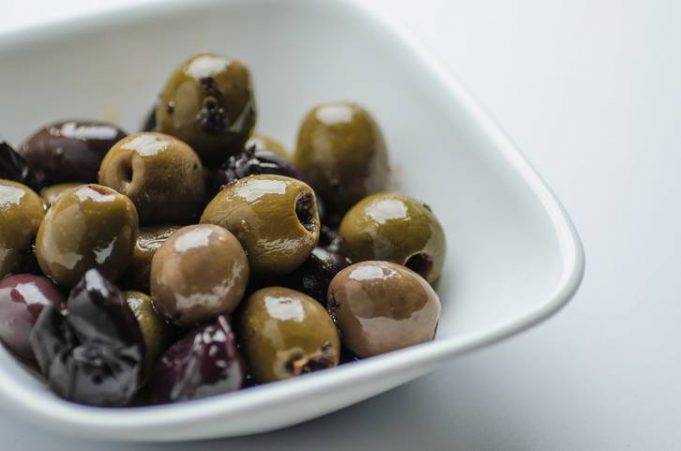 Conservare le olive sotto sale, metodo semplice e veloce!