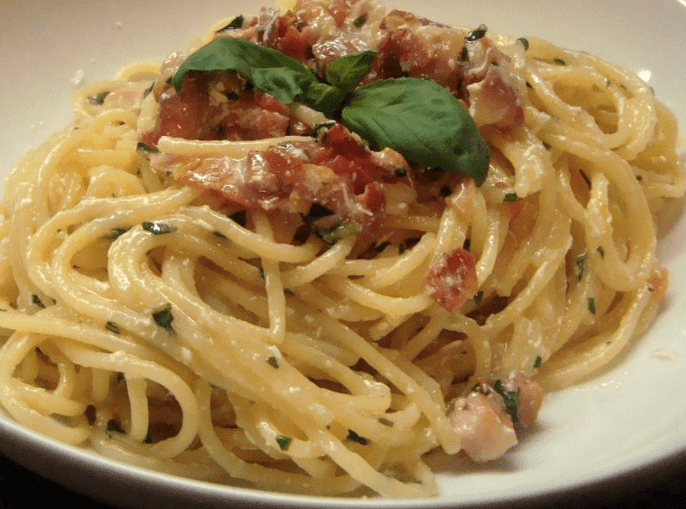 spaghetti pancetta e pecorino