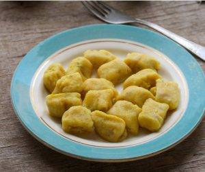 Gnocchi ripieni con prosciutto e scamorza