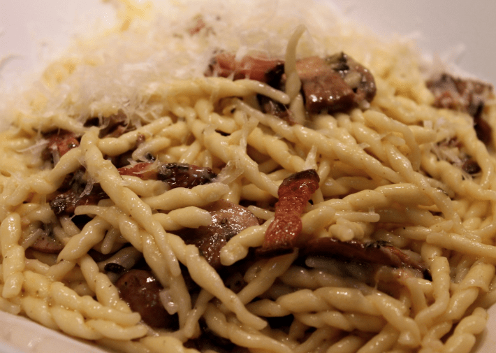 Trofie con Funghi e Pancetta