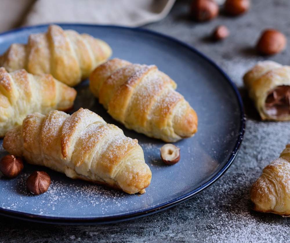 Cornetti alla Nutella, il procedimento per farli in casa!