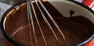 crema pasticcera cremosa al cioccolato - ricettasprint