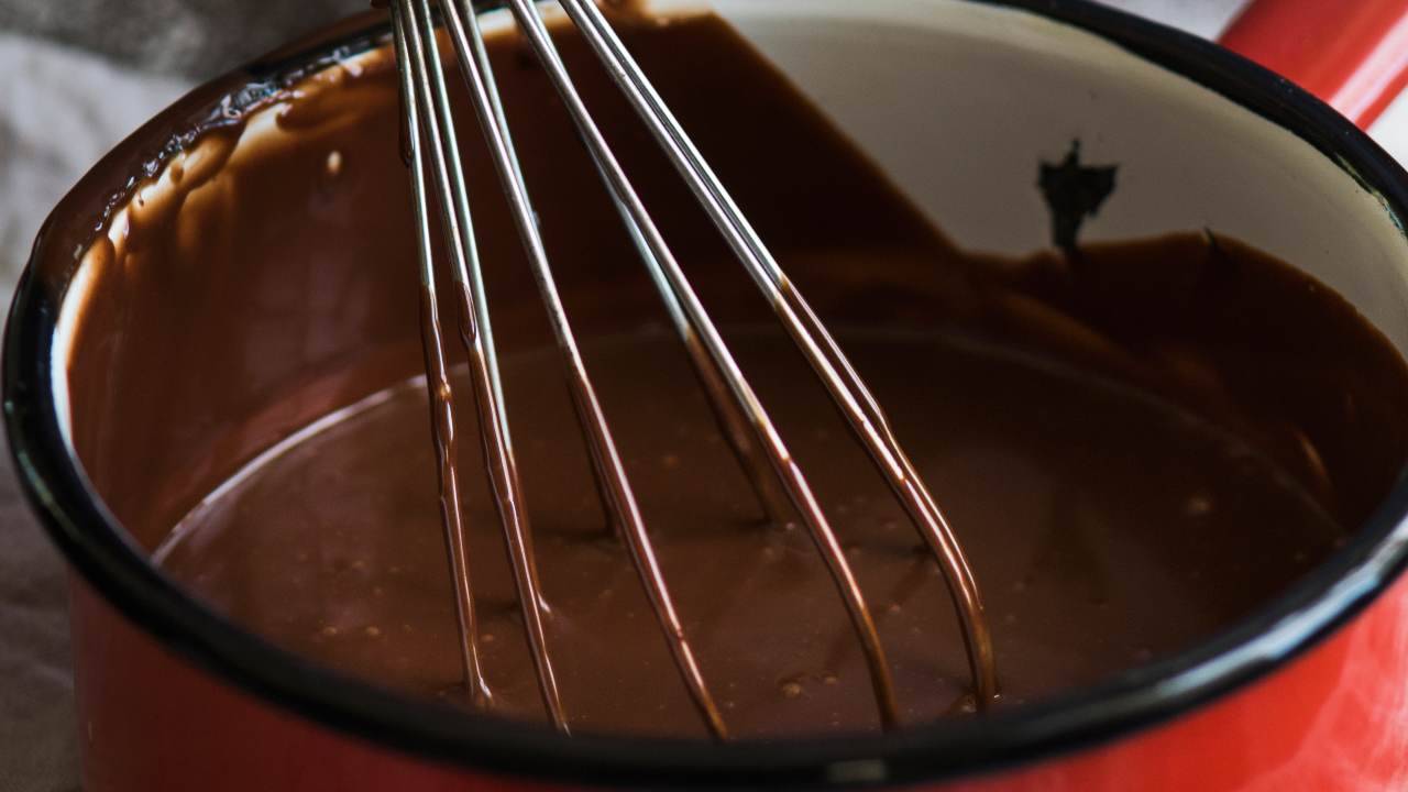 crema pasticcera cremosa al cioccolato - ricettasprint