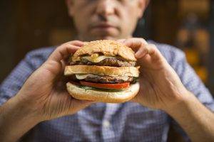 Troppo fast food? Ecco cosa succede al tuo corpo