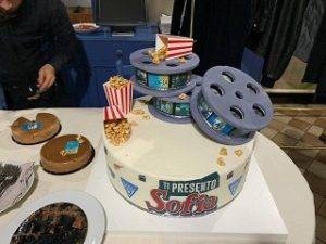 Torta da Oscar per il cast del film "Ti presento Sofia" - Foto Il Quotidiano