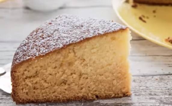 Torta al Miele per una colazione deliziosa