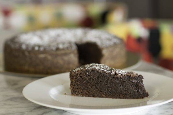 Torta yogurt nocciola e cacao