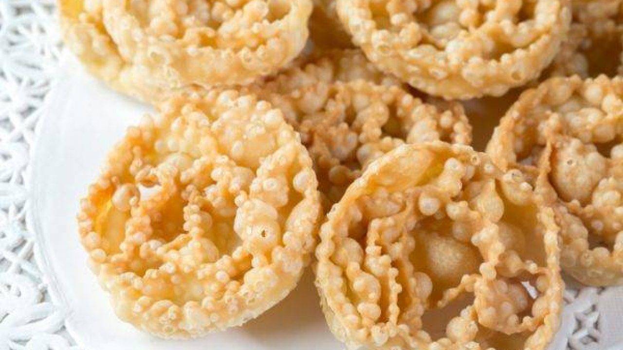 Dolci Natalizi Pugliesi Cartellate.Cartellate Foggiane Un Dolce Natalizio Tipico Della Puglia