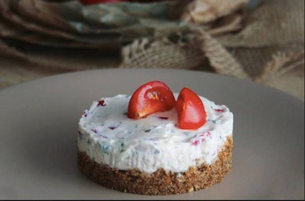 Cheesecake salate al pesto senza cottura