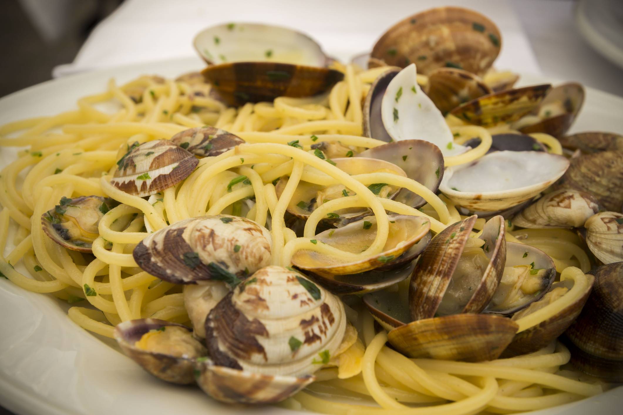 spaghetti bottarga e vongole