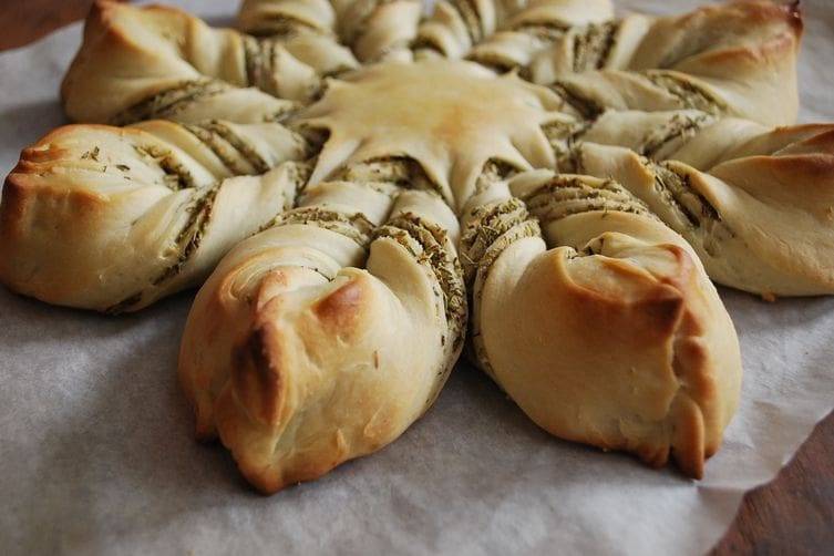 Stella Di Natale Golosa.Stella Di Pane La Golosa Decorazione Per Le Feste Natalizie